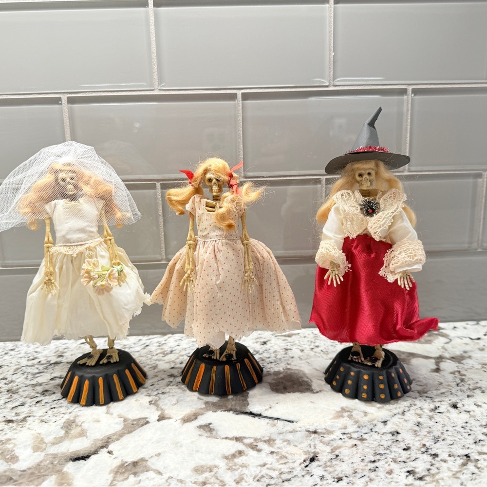 ❌SOLD❌OOAK Vintage Dressed Skeletons Made by Me! - Picture 7 of 17